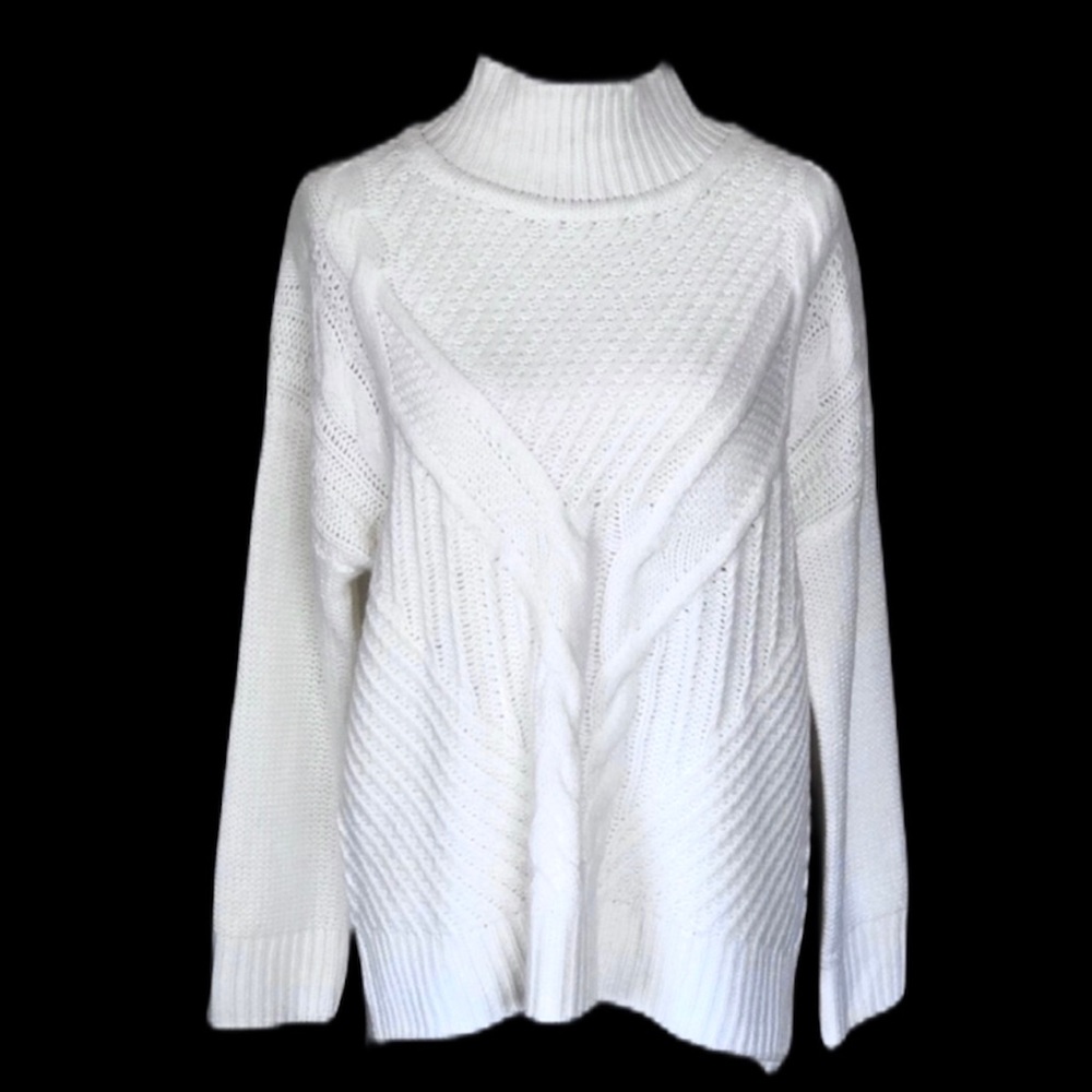 525 America Sweater Size Medium Cream Knit Mock Neck Pullover Cozy EUC